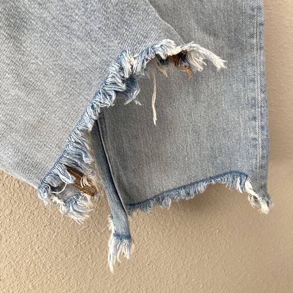 We The Free Maggie Straight Leg Jeans - Raw Hem - Light Wash Denim - 28 - Picture 4 of 7